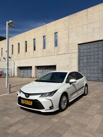 מודעת רכב טויוטה קורולה