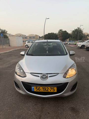 מודעת רכב מאזדה 2 2