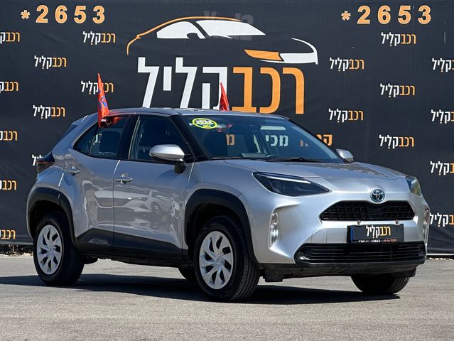 מודעת רכב טויוטה יאריס קרוס 2