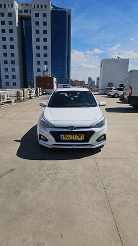 מודעת רכב יונדאי i20