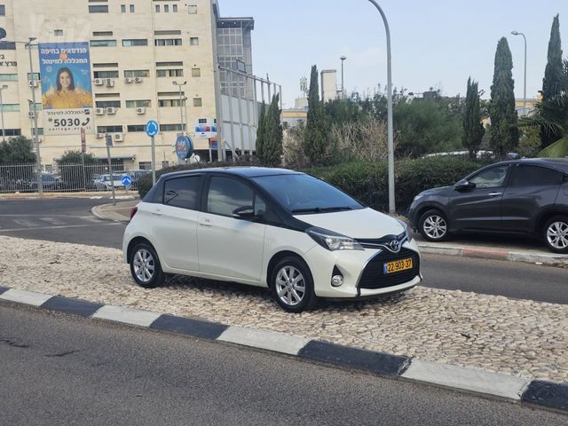 מודעת רכב טויוטה יאריס