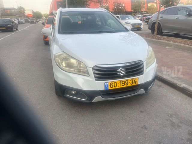 מודעת רכב סוזוקי קרוסאובר 1