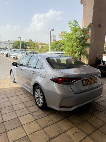 מודעת רכב טויוטה קורולה 2