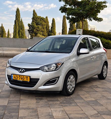 מודעת רכב יונדאי i20