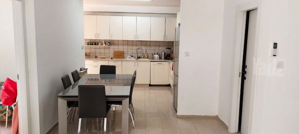 דירת גן להשכרה בירושלים — 3