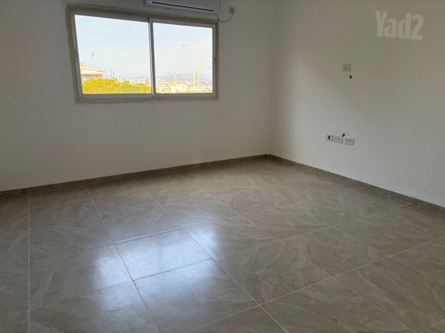דירה, העיר התחתית, ואדי סאליב, חיפה