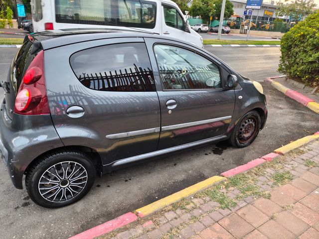 מודעת רכב פיג'ו 107