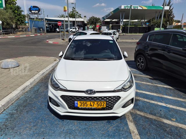 מודעת רכב יונדאי i20
