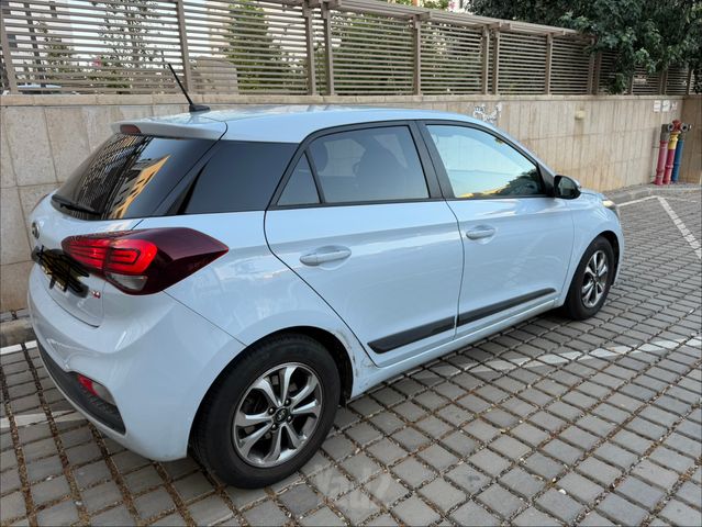 מודעת רכב יונדאי i20