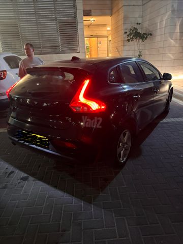 מודעת רכב וולוו V40