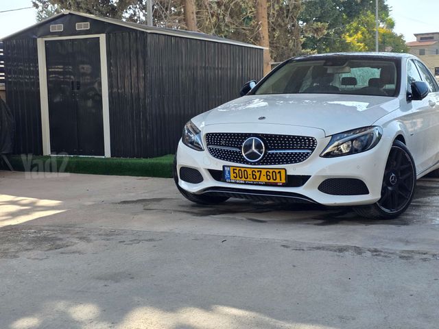 מודעת רכב מרצדס-בנץ C-class