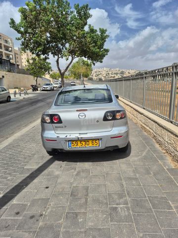 מודעת רכב מאזדה 3