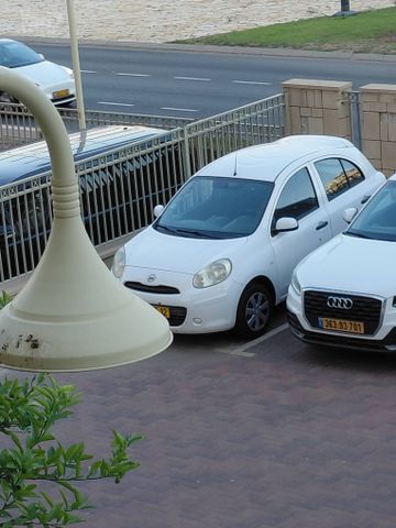 מודעת רכב ניסאן מיקרה