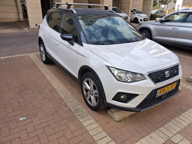 מודעת רכב סיאט ארונה
