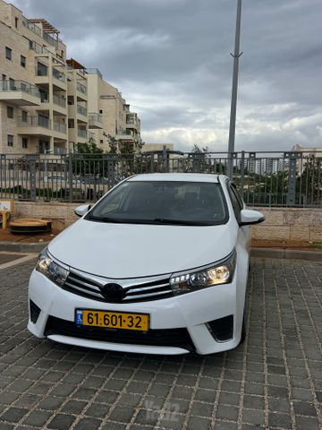 מודעת רכב טויוטה קורולה