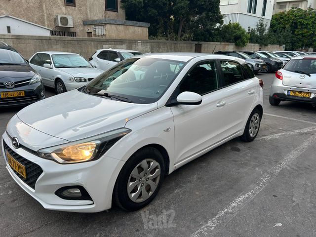מודעת רכב יונדאי i20