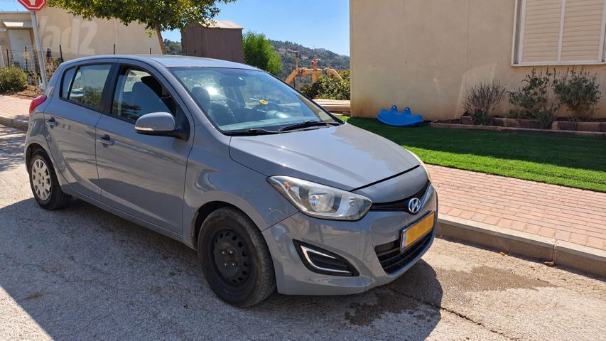 מודעת רכב יונדאי i20