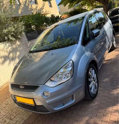 מודעת רכב פורד S-מקס