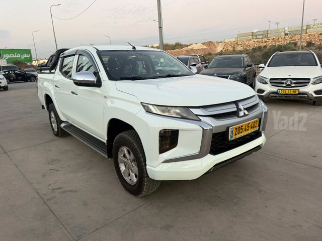 מודעת רכב מיצובישי טרייטון / L200