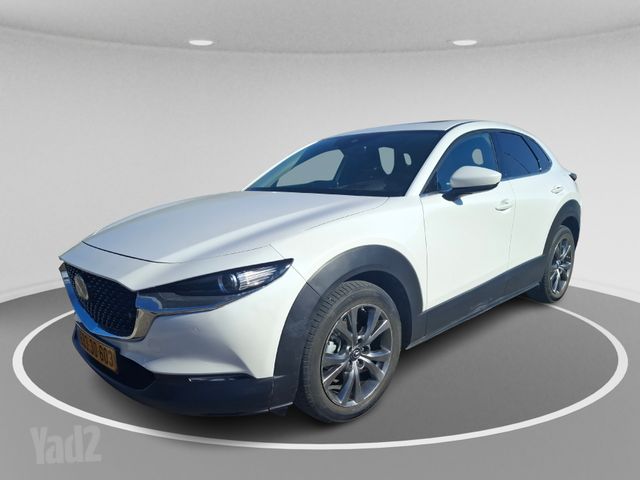 מודעת רכב מאזדה CX-30