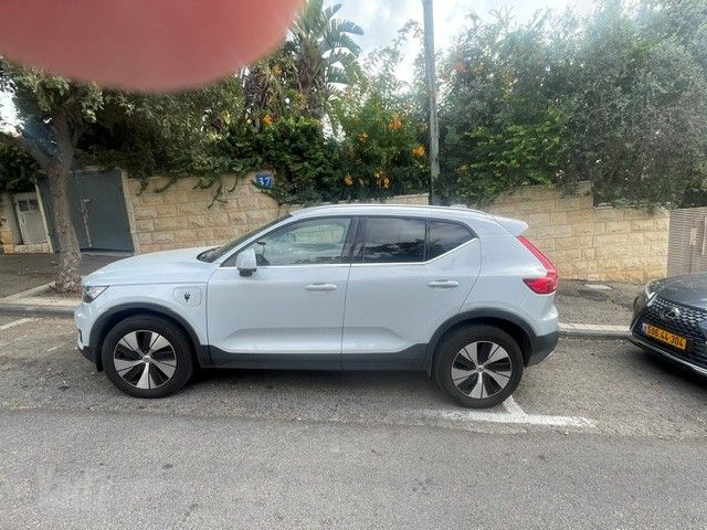 מודעת רכב וולוו XC40