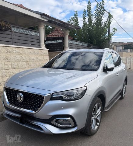 מודעת רכב אם ג'י EHS PHEV