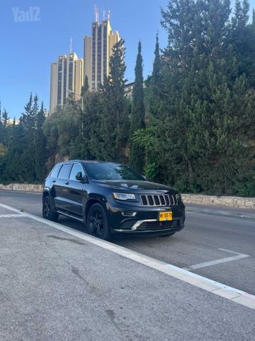 מודעת רכב ג'יפ גרנד צ'ירוקי