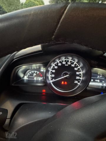מודעת רכב מאזדה CX-3