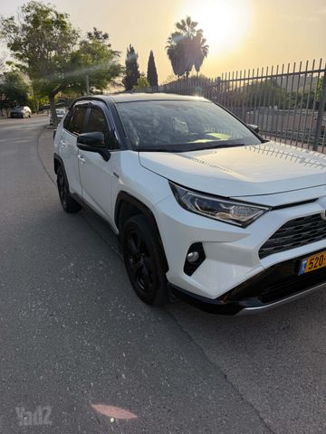 מודעת רכב טויוטה RAV4