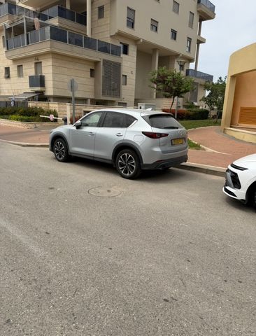 מודעת רכב מאזדה CX-5