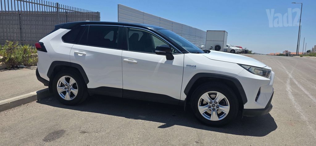 מודעת רכב טויוטה RAV4