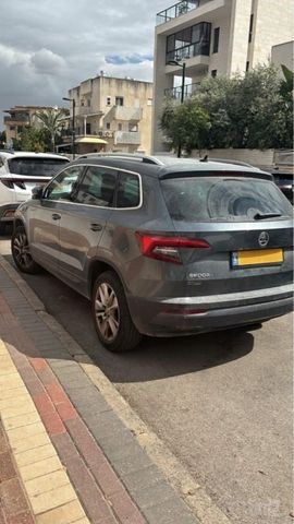 מודעת רכב סקודה קארוק