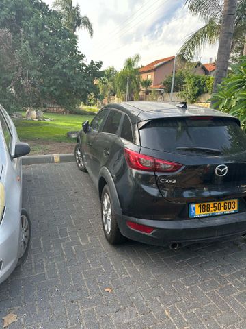 מודעת רכב מאזדה CX-3