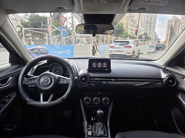 מודעת רכב מאזדה CX-3 2