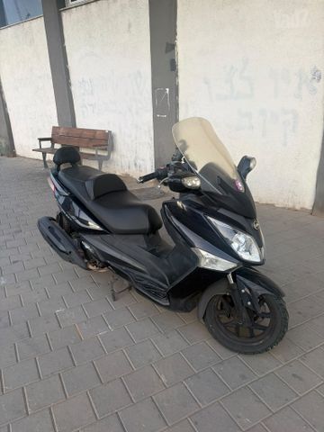 מודעת רכב סאן יאנג ג'וי-מקס 250 XI