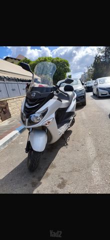 מודעת רכב סאן יאנג ג'וי רייד 200