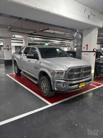 מודעת רכב דודג'