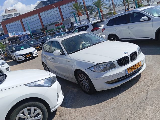 מודעת רכב ב מ וו סדרה 1