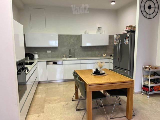 דירה להשכרה בירושלים — 2