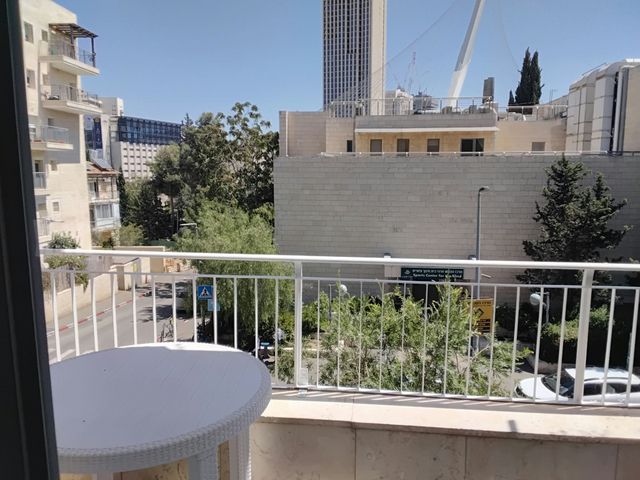 דירה להשכרה בירושלים (תיווך) — 5