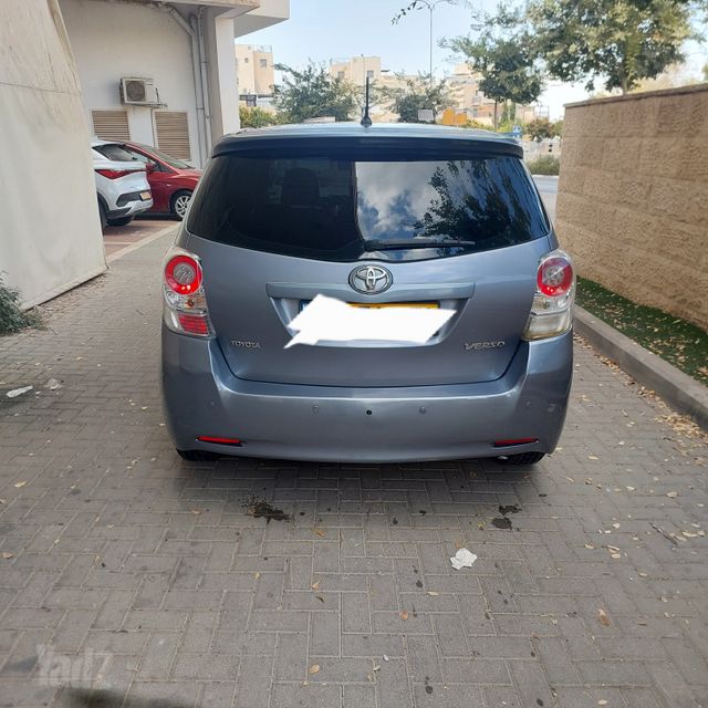 מודעת רכב טויוטה ורסו