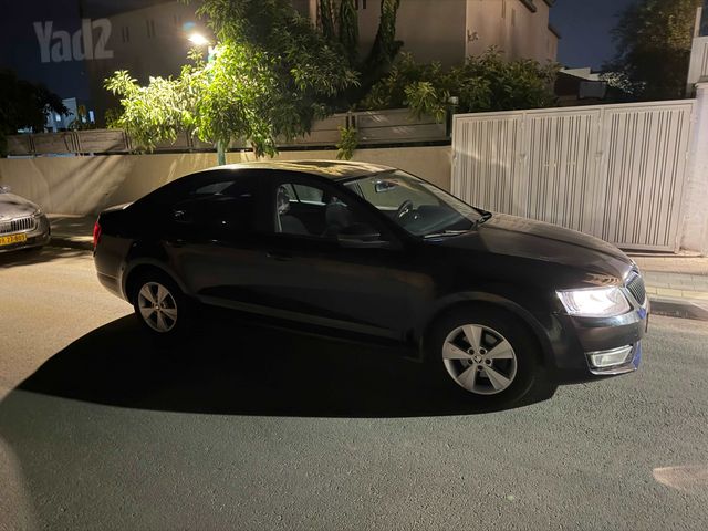 אוקטביה  Elegance אוט׳ בנזין סדאן 1.4 (140 כ״ס)