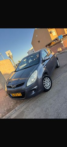 מודעת רכב יונדאי i20