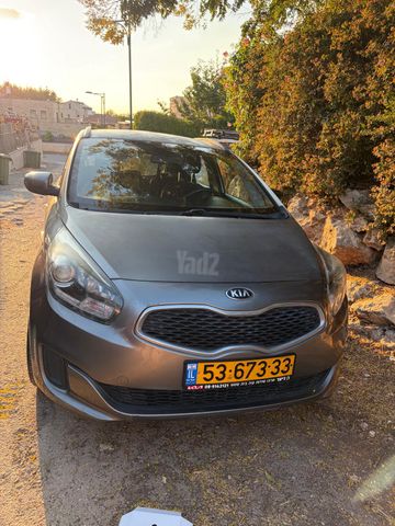 מודעת רכב קיה קארנס