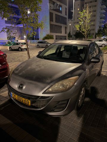 מודעת רכב מאזדה 3