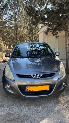 מודעת רכב יונדאי i20