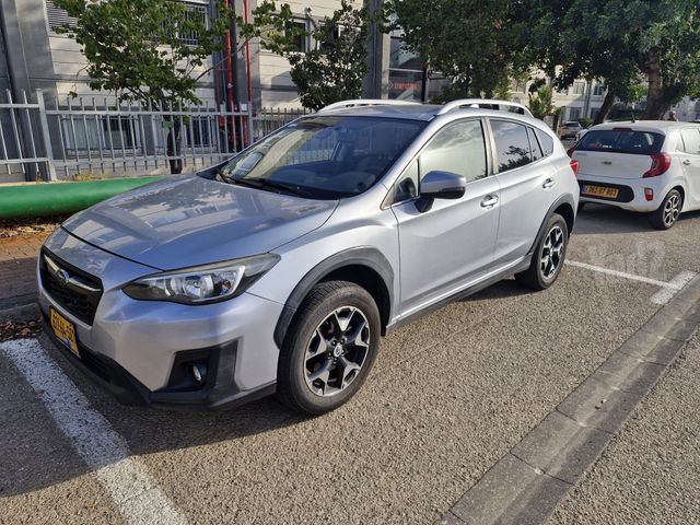 מודעת רכב סובארו XV