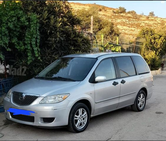 מודעת רכב מאזדה MPV