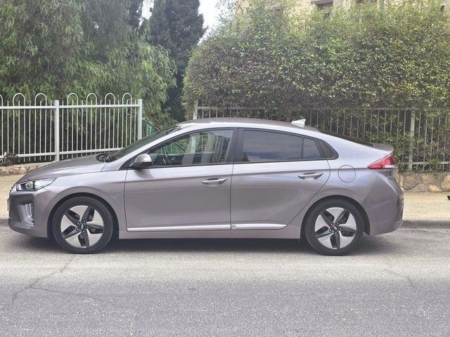 מודעת רכב יונדאי איוניק