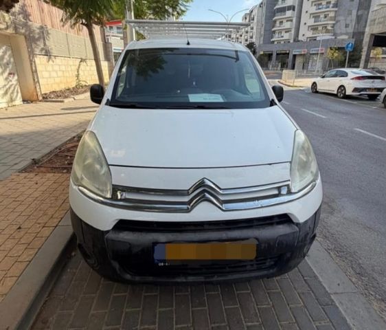 מודעת רכב סיטרואן ברלינגו 